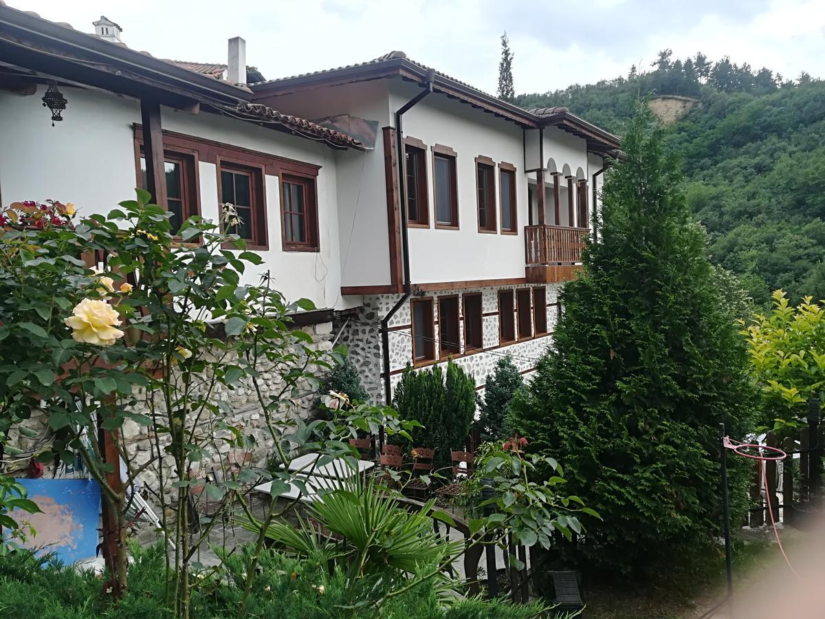 Отель Manoleva House Мельник Экстерьер фото